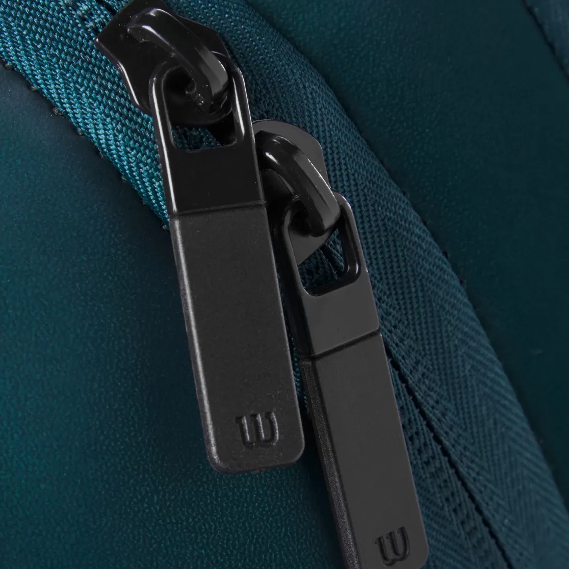 Рюкзак Wilson Super Tour Pro Blade v9 WR8032001