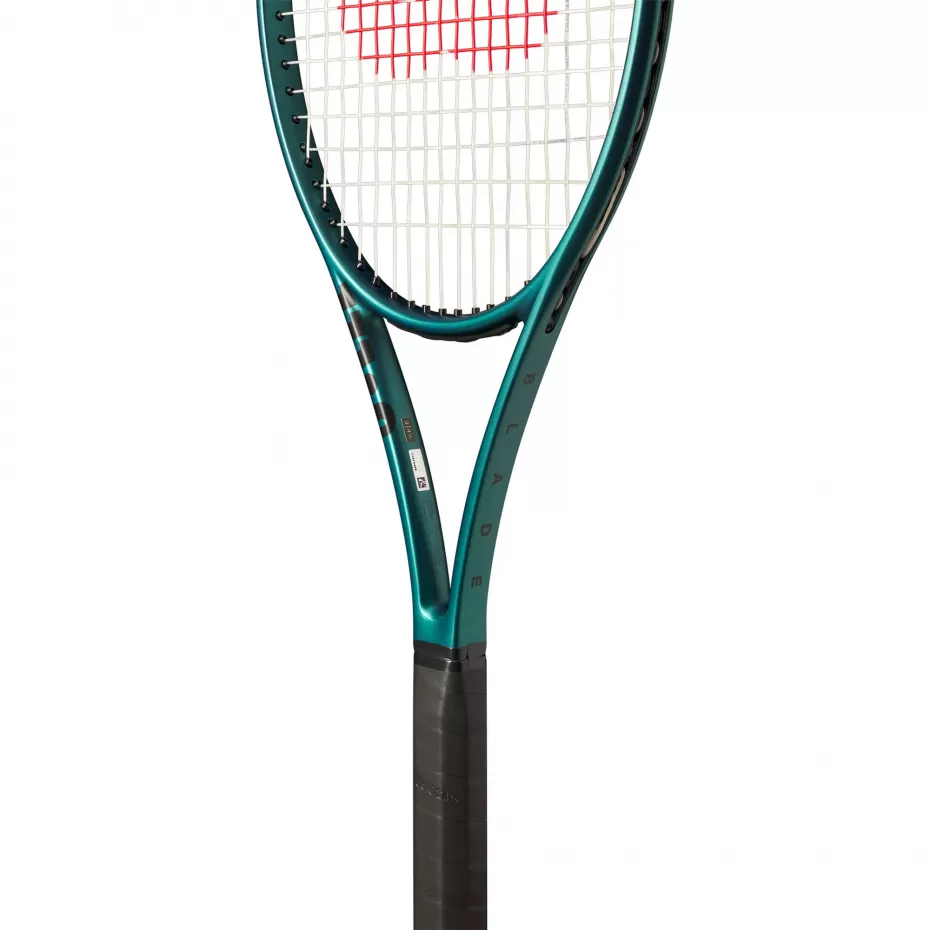 Wilson Blade 98 18X20 V9.0 WR149911